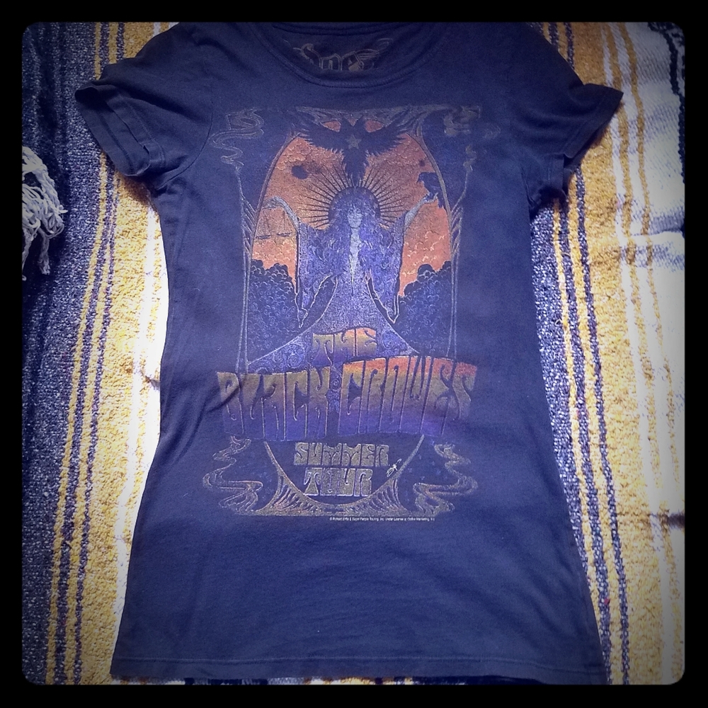 Black Crowes women's graphic tee